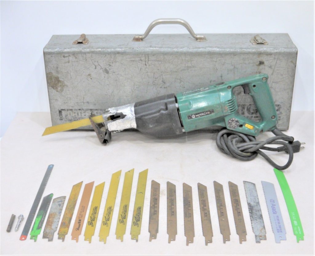 HITACHI/日立工機 工具 115mm 電子セーバーソー CR12V 100V 替刃付き 切断 電気のこぎり 簡易動作OK