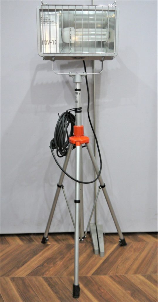 点灯確認済み HATAYA 屋外用ブライドンライト FDV-10 投光器 蛍光灯仕様/ハイパースタンド(CHX-2型) HATAYA 照明 三脚