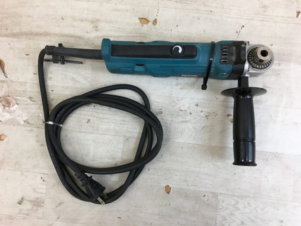 makita 10mm アングルドリル DA3010F LEDライト付 ハンドル付き 電動 100V 4.7A 50-60Hz 0-2400min-1 マキタ