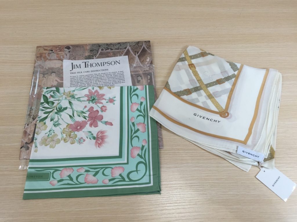スカーフ2点セット GIVENCHYジパンシー スカーフ/ジムトンプソン スカーフ お花 高級タイシルク