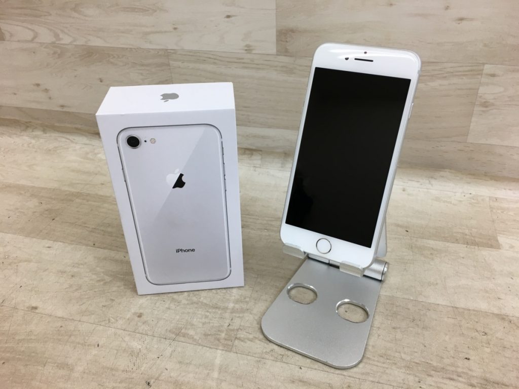 iPhone 8 64G シルバー docomo ネットワーク判定〇 A1906 MQ792J/A Silver ドコモ アイフォン 初期化済み