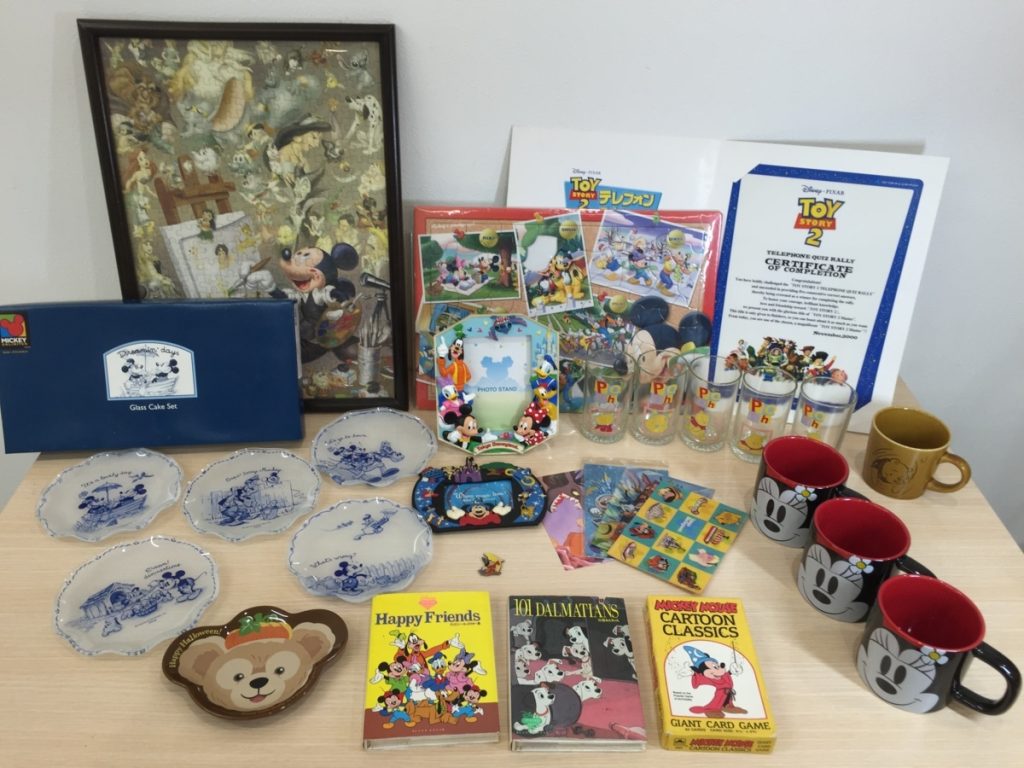 ディズニー公式グッツ まとめ 大量 くまのプーさん パズル ケーキ皿 ポストカード 写真立てなど