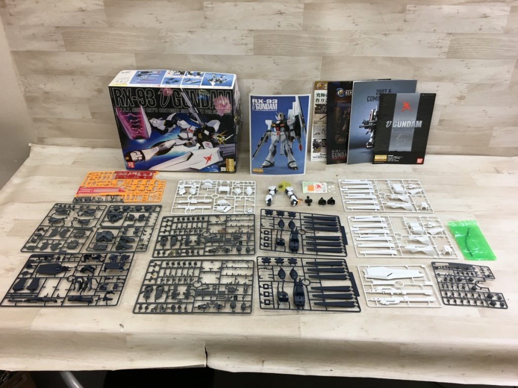 機動戦士ガンダム RX-93 GUNDAM ニューガンダム 1/100 E.F.S.F マスターグレードモデル MG 逆襲のシャア