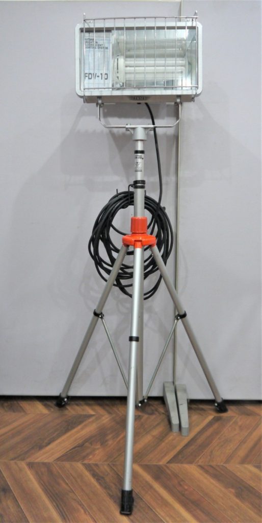 点灯確認済み HATAYA 屋外用ブライドンライト FDV-10 投光器 蛍光灯仕様/ハイパースタンド(CHX-2型) HATAYA 照明 三脚