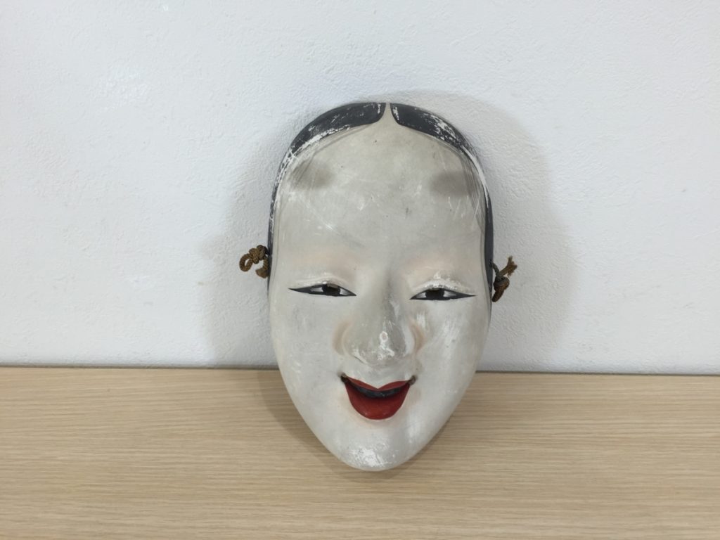 能面 女面 増女 陶器製 文楽 お面 SANTOS MARU O.S.K Line 壁掛け