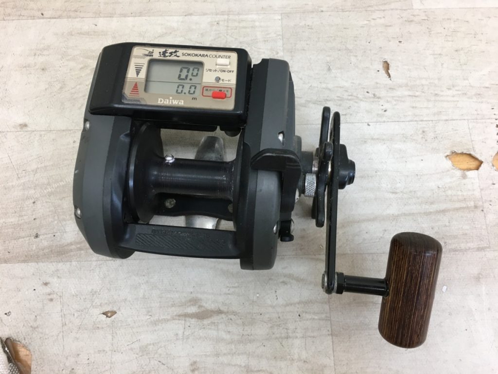 Daiwa TANA SENSOR GS-50 速攻 4 BALL BEARINGS Hi-SPEED 4.3-1 底から カウンター 棚メモ リール 魚 ダイワ