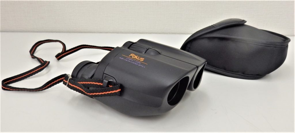双眼鏡2点 M386 Fokus フォーカス 9～25×25 field 4° 70M AT IKM:9X ＆ TRIPOD SOCKET 8×42mm 共にケース付き 観戦