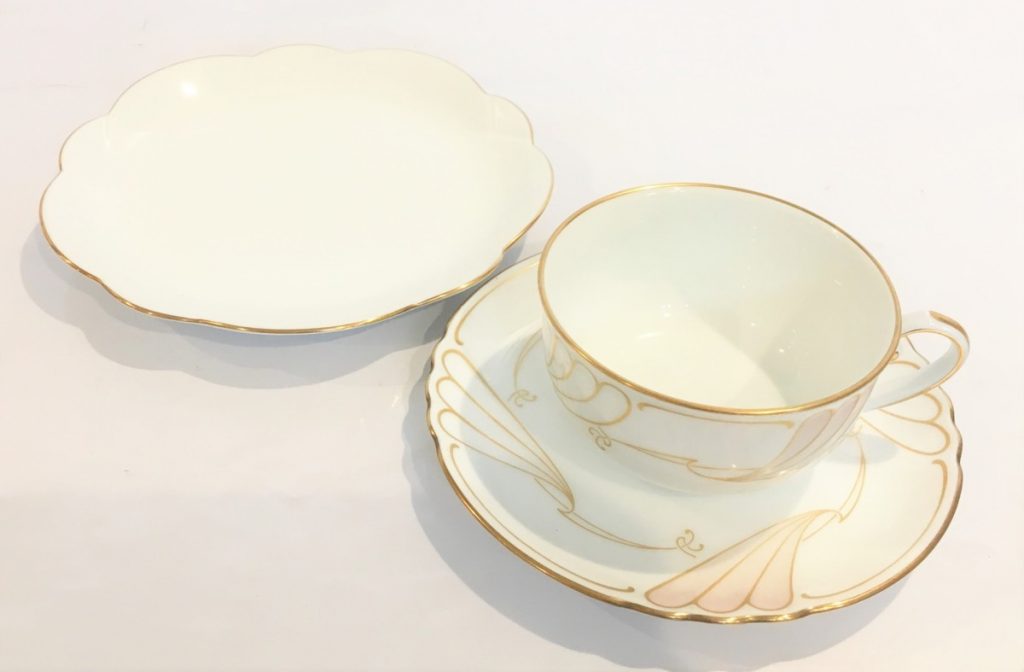 大倉陶園　OKURAJAPAN　カップ＆ソーサー×1セット　小皿×1枚