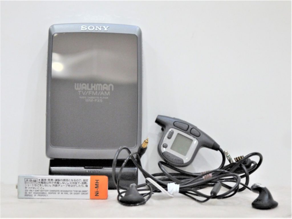 SONY WALKMAN TV/FM/AM/ RADIO CASSETTE PLAYER WM-FX5 ソニー カセットウォークマン ラジオ受信確認済み