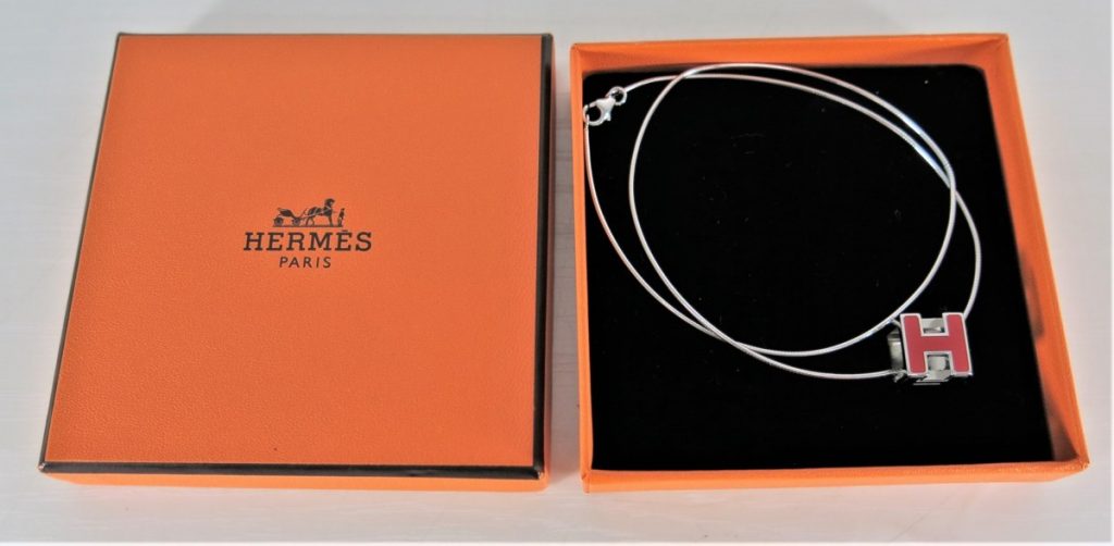 エルメス カージュドアッシュ Hキューブ ネックレス オレンジ