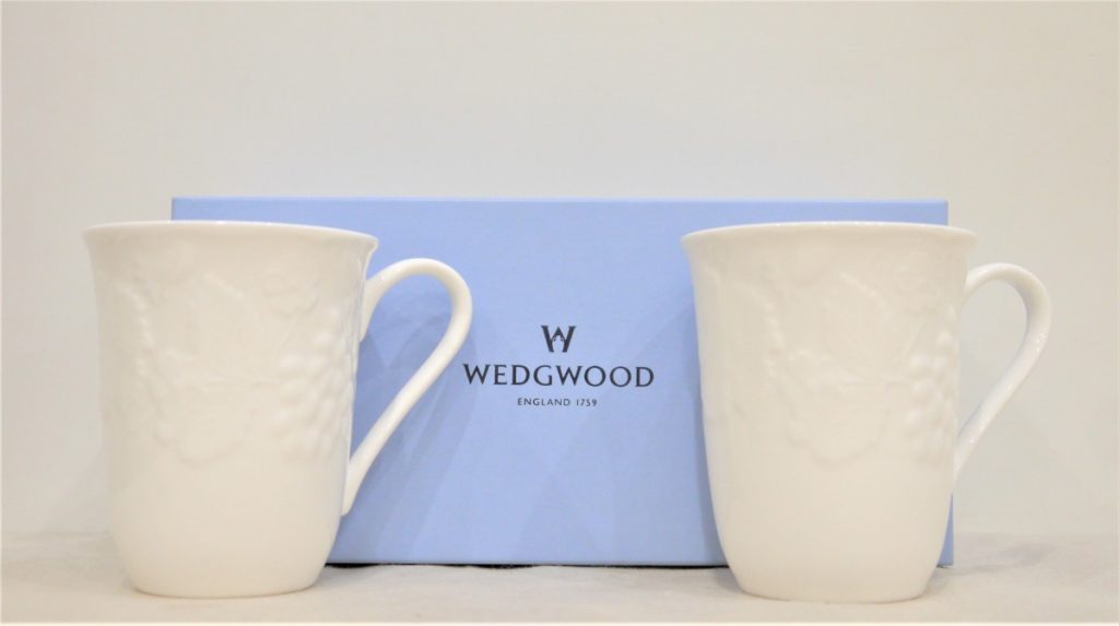 ウェッジウッド　Wedgwood ストロベリー＆バイン ビーカー　マグ 　ペア　ペアマグカップ　コップ　陶器　未使用