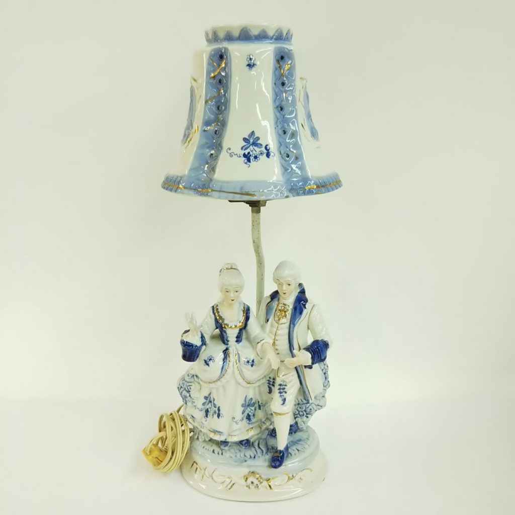 動作OK!!陶器製 電気スタンド アンティーク風 ナイトスタンド ヨーロッパ風 スタンドライト 照明