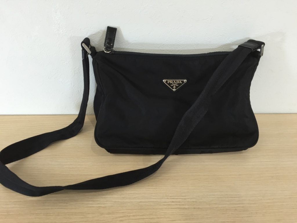 PRADA プラダ ワンショルダーバッグ ブラック ナイロン