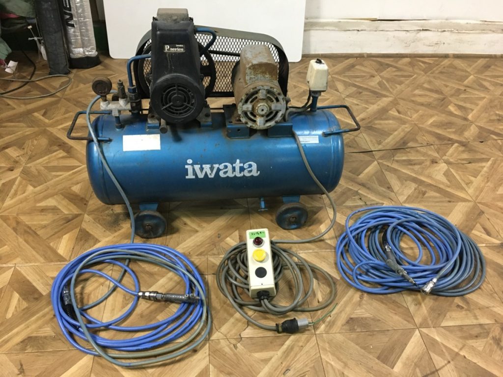 iwata エアーコンプレッサー SP-07PB MAX 480V 16A/8-10kg f/cm2 岩田 現状品