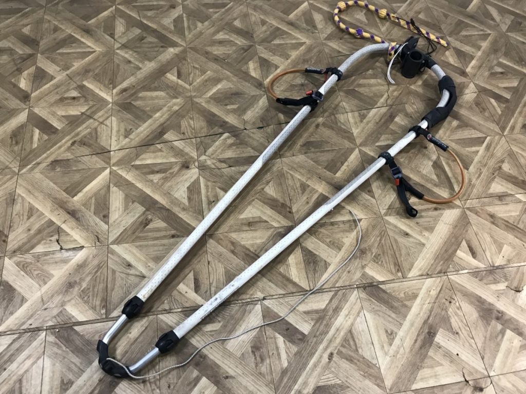 ウィンドサーフィン ブーム 白 SUPERSLIM MONOBODY 160/220 現状品