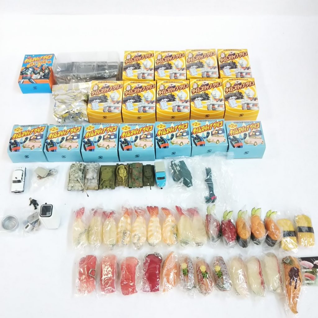 大量 未使用 食玩/ミニチュアなどいろいろまとめて タイムスリップグリコ/にぎりずしキーホルダーなど