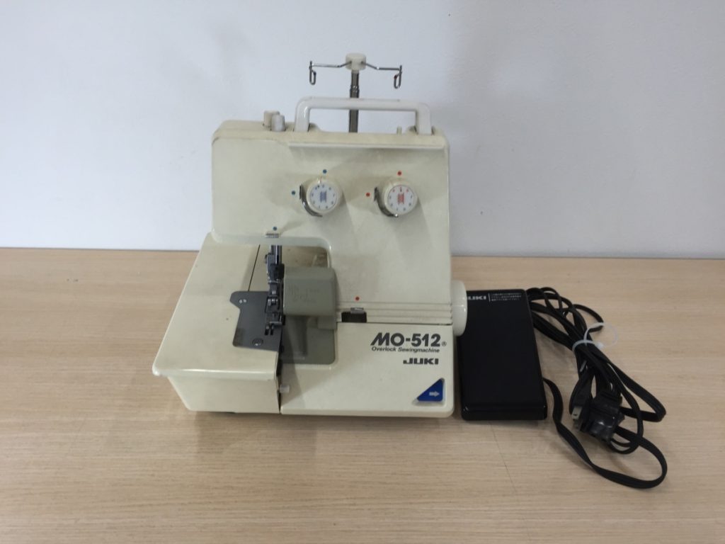 通電確認済み JUKI ジューキ ミシン MO-512 フットコントローラー付き