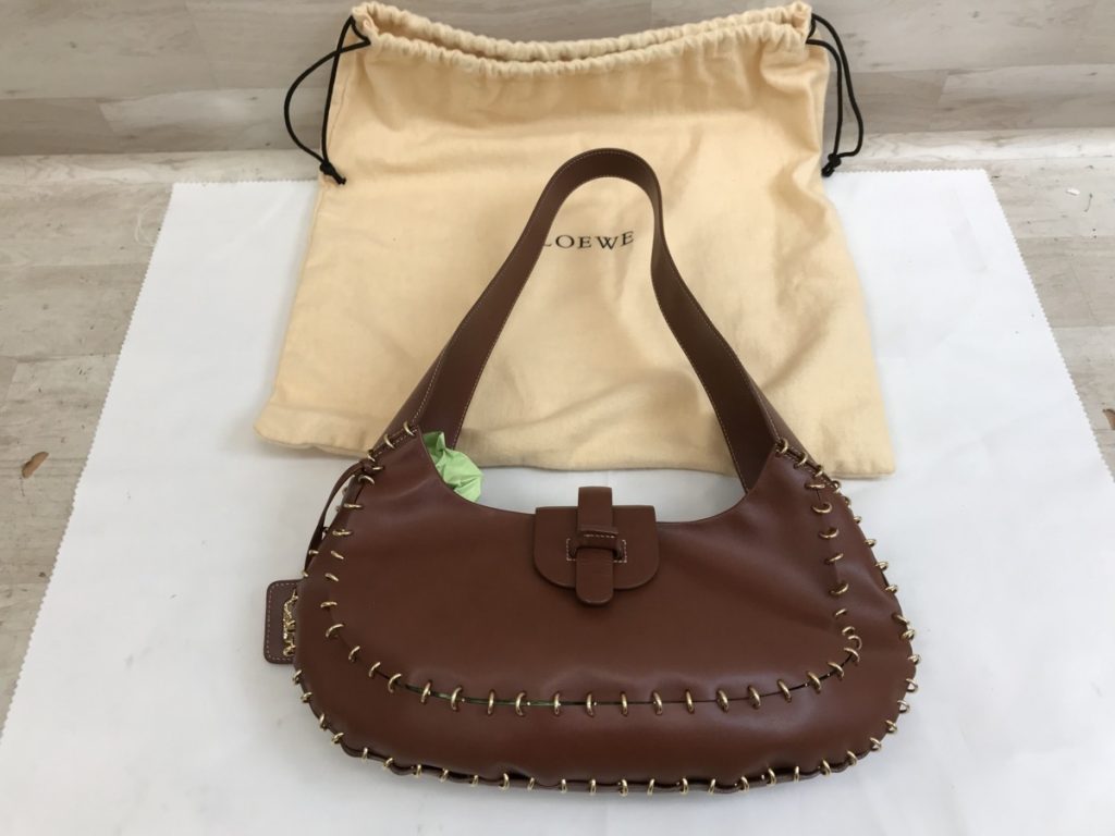 LOEWE レザー ショルダーバッグ 茶色 レディース ロエベ