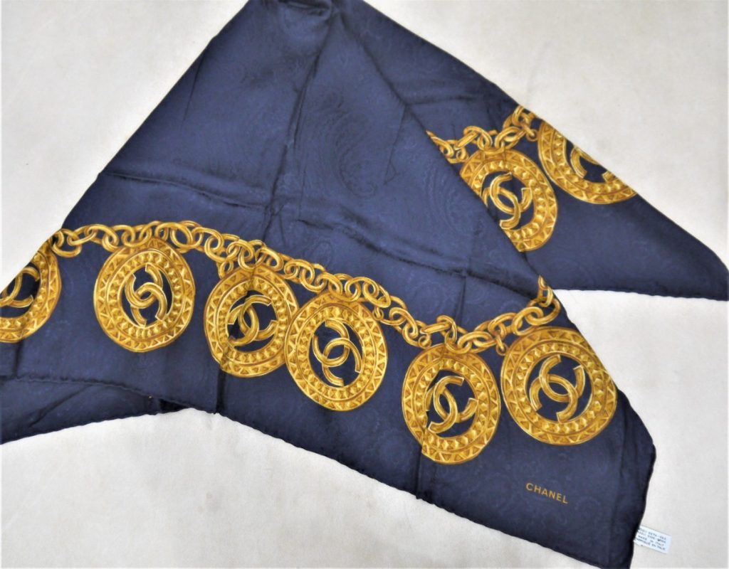 CHANEL大判スカーフ ココマーク・チェーン・ペイズリー柄