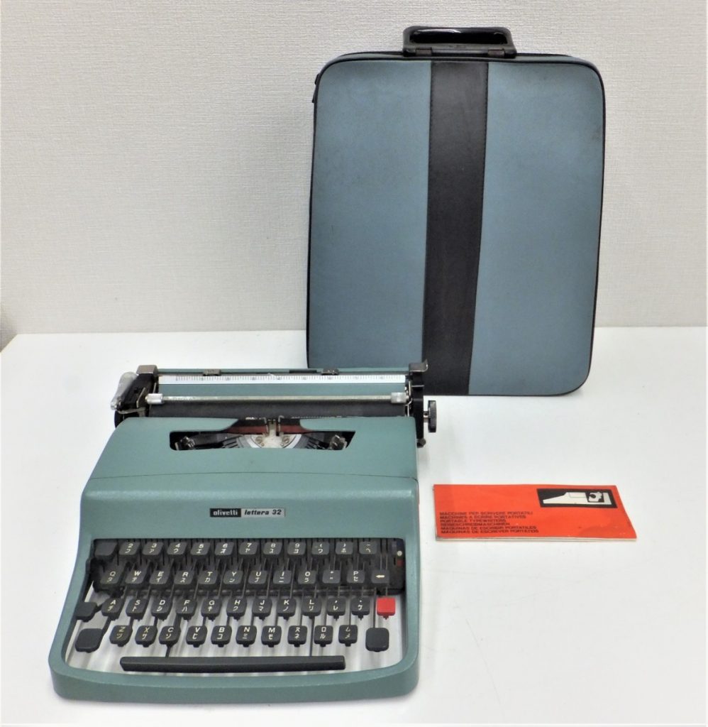 olivetti オリベッティー lettera 32 ポータブル タイプライター スペイン製