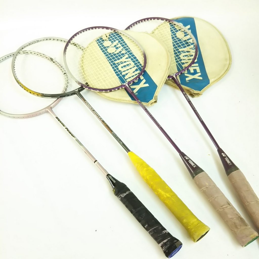 バドミントンラケットいろいろまとめて YONEX ヨネックス B-550など 現状品