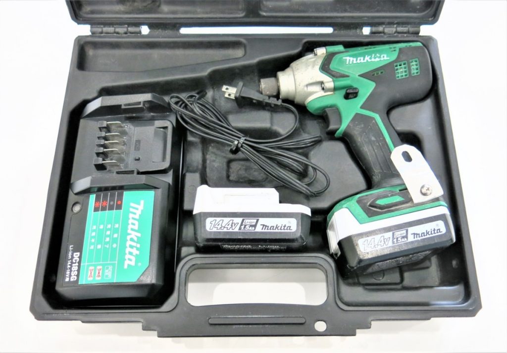 8-34 makita マキタ インパクトドライバー ドライバ M695D