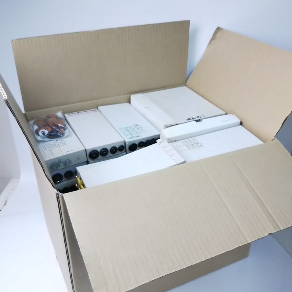 大量 未使用 ボタンいろいろまとめて 手芸 ハンドメイド 裁縫 同梱不可 現状品