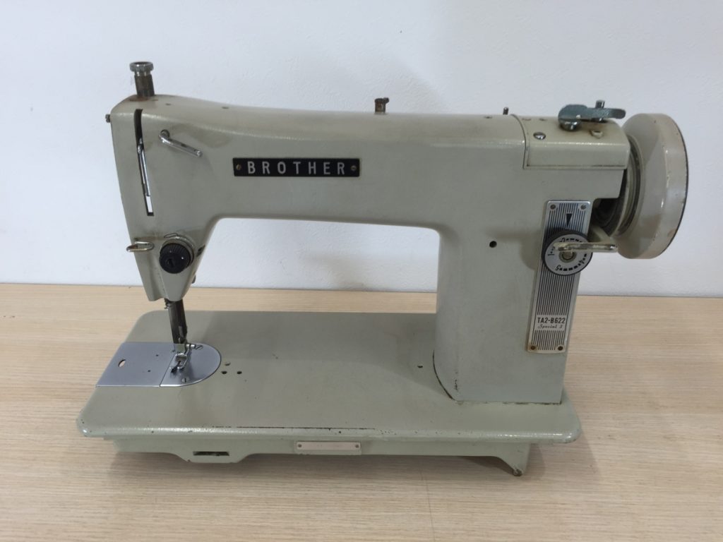 BROTHER TA2-B622 ブラザーミシン 本体のみ