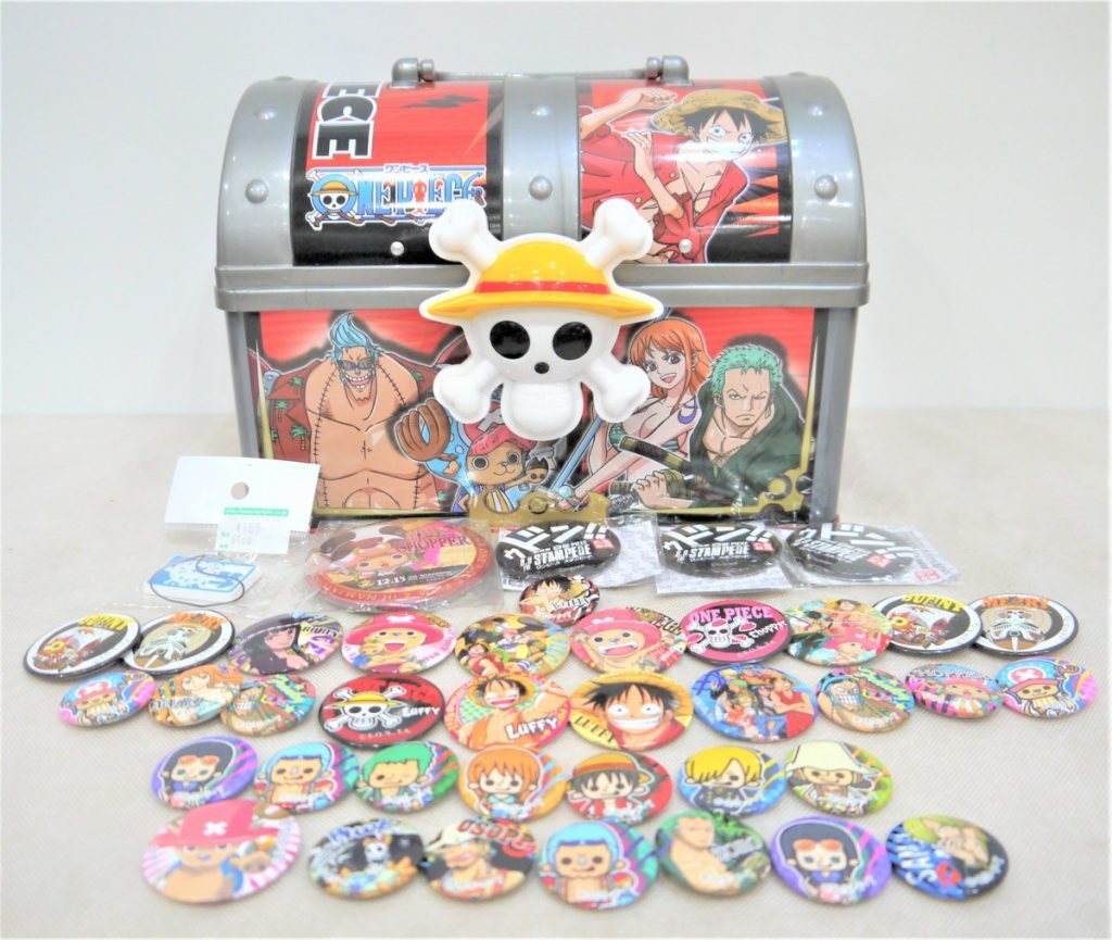 ワンピース トレジャーケース(宝箱) スチール缶＆缶バッチ大量まとめ
