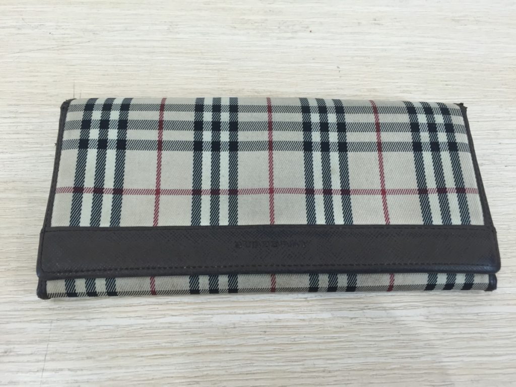 BURBERRY　バーバリー 長財布 がま口 長財布
