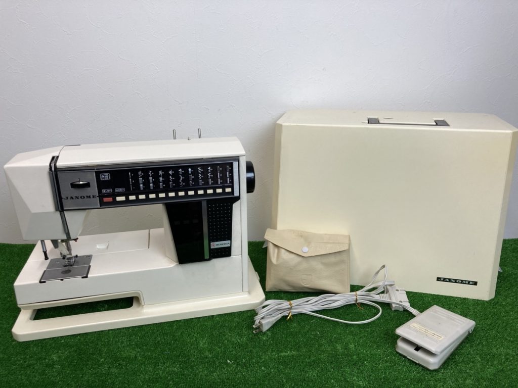 JANOME　ジャノメミシン　コンピューターミシン　メモリア　モデル5002　フットペダル　通電確認済み