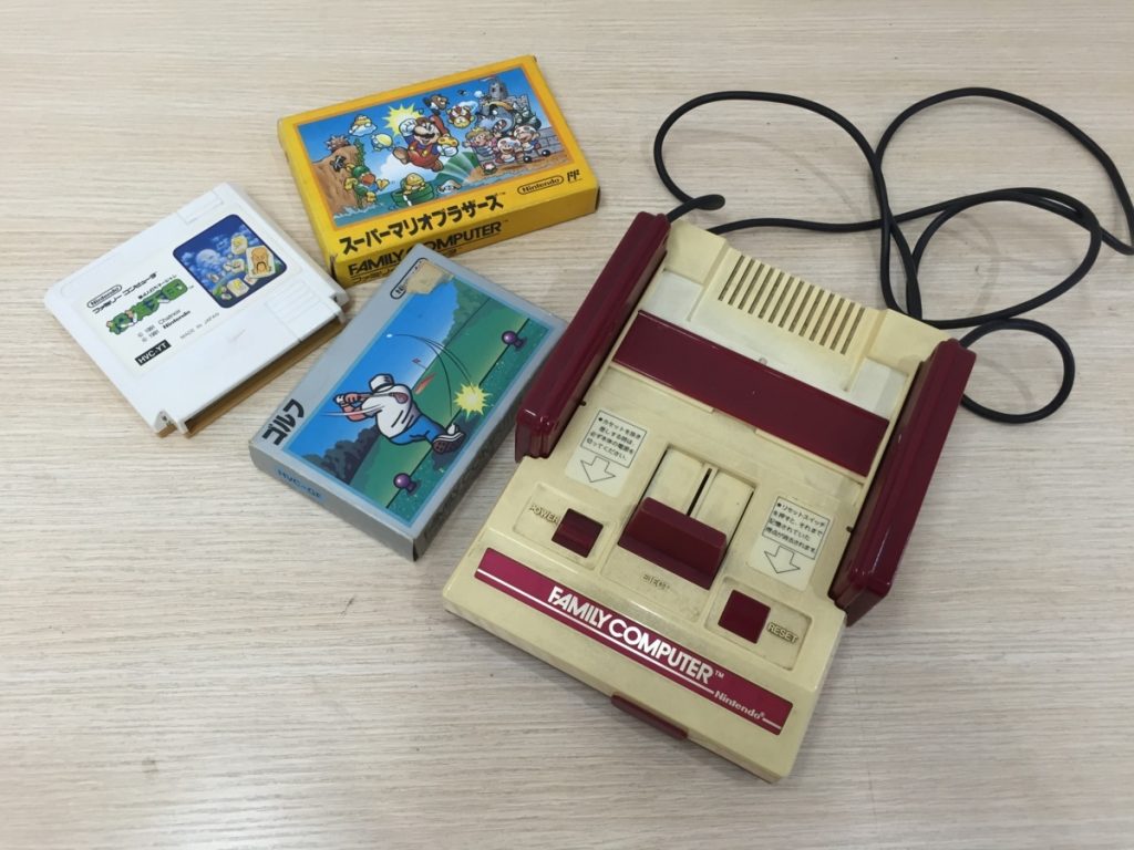 ファミコン本体　スーパーマリオブラザーズ　ソフト3本セット