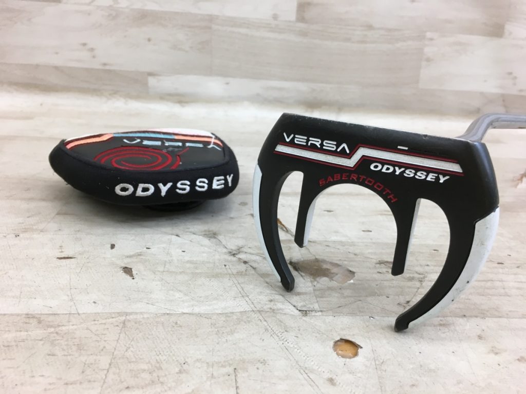 ODYSSEY パター VERSA SABERTOOTH 約33.5インチ オデッセイ ヴァーサ セイバートゥース