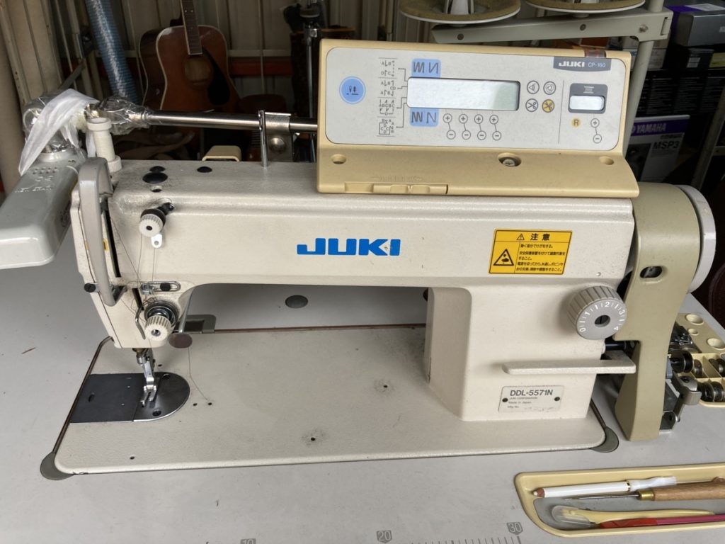 JUKI 工業用ミシン　DDL-5571N　職業ミシン　足踏みミシン