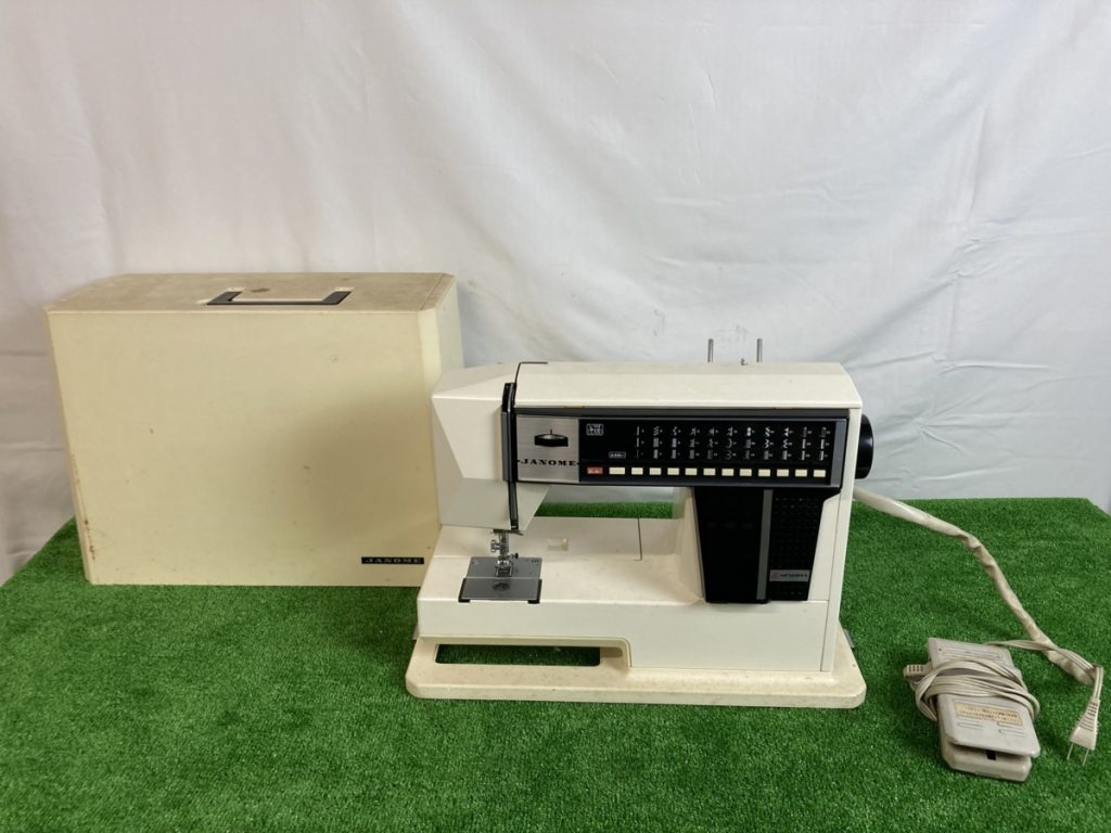 通電確認のみ　JANOME　ジャノメ　コンピューターミシン　MEMORIA　メモリア　MODEL5001　ジャンク品