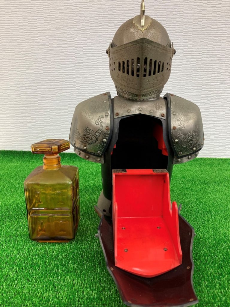 NIKKA WHISKY ニッカウヰスキー 西洋騎士 甲冑 鎧 ボトルケース アンティーク