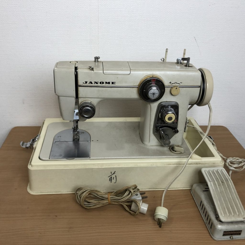 JANOME ジャノメ MODEL 680 ミシン 本体＋ケース 裁縫 手工芸 ハンドクラフト 通電確認済み