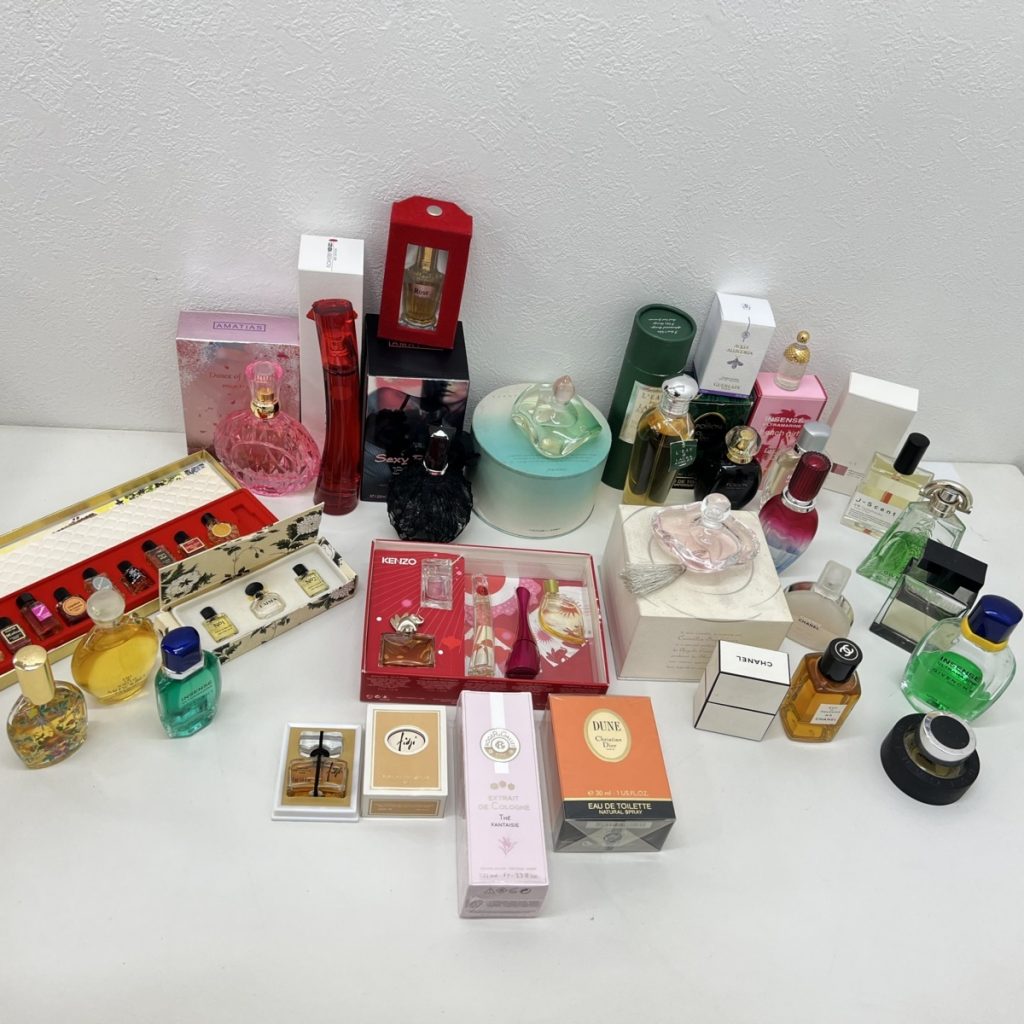 香水CHANEL シャネル KENZO ケンゾー GIVENCHY ジバンシィ Dior ディオール BVLGARI ブルガリ 資生堂 まとめ売り