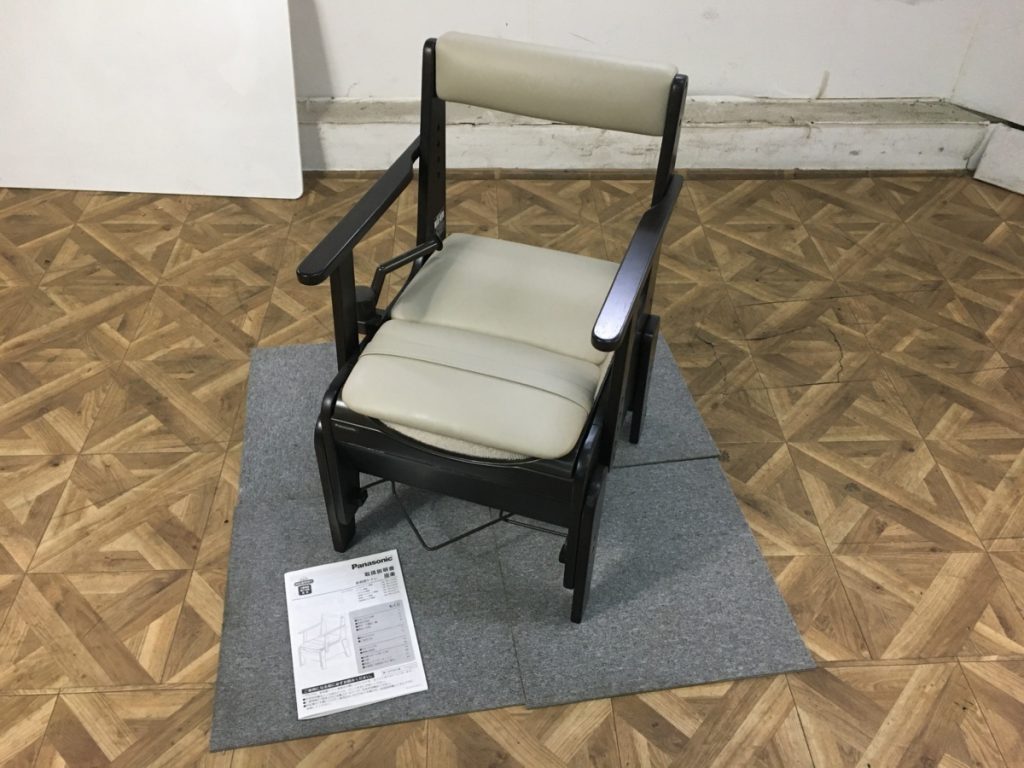 Panasonic 家具調トイレ 座楽 コンパクト PN-L23206 プラスチック便座 100kg以下 パナソニック