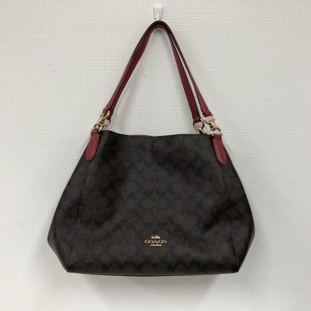COACH バッグ トートバッグ シグネチャー HALLIE SHOULDER 　ショルダーバック