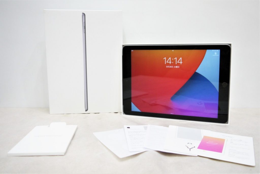 Apple iPad 第6世代 Wi-Fi+Cellular 32GB スペースグレイ A1954 [MR6N2J/A] au 制限【○】