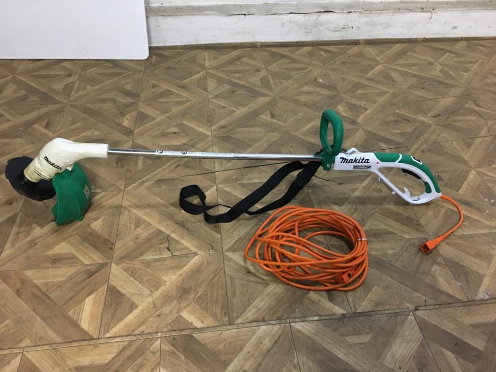 makita 電気草刈機 MUR1601N コード10m 100V 50-60Hz 動作確認済み マキタ