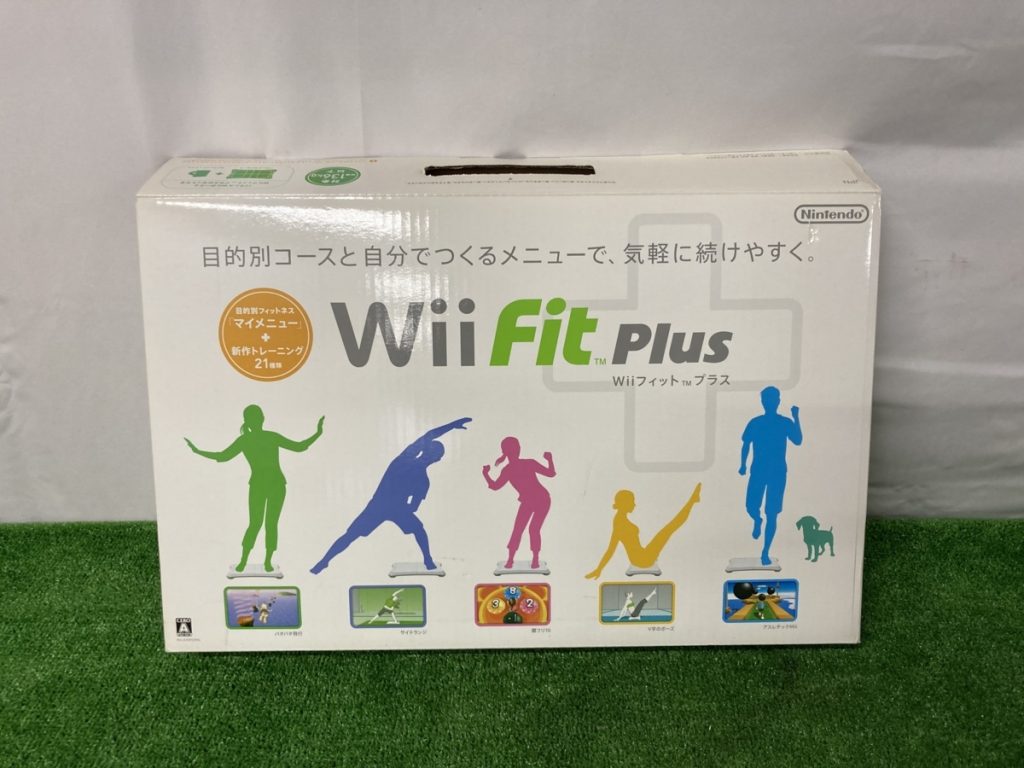 未使用品　Wii Fit Plus　Wiiフィットプラス　任天堂　ニンテンドー　Nintendo　バランスWiiボード　シロ