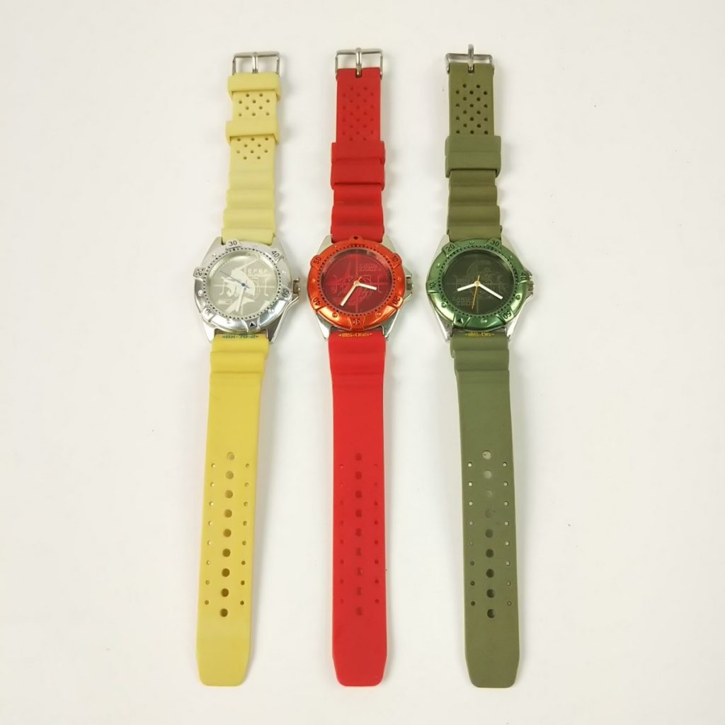 ガンダム 腕時計3本セット クオーツ RX-78-2/MS-06S/MS-06 不動 現状品