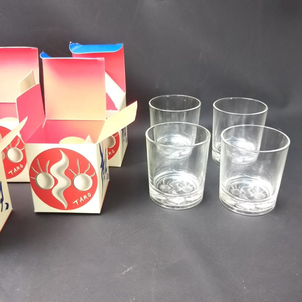 未使用 岡本太郎 顔のグラス 4客セット キリン ロバートブラウン ノベルティ ロックグラス 昭和ヴィンテージ 現状品