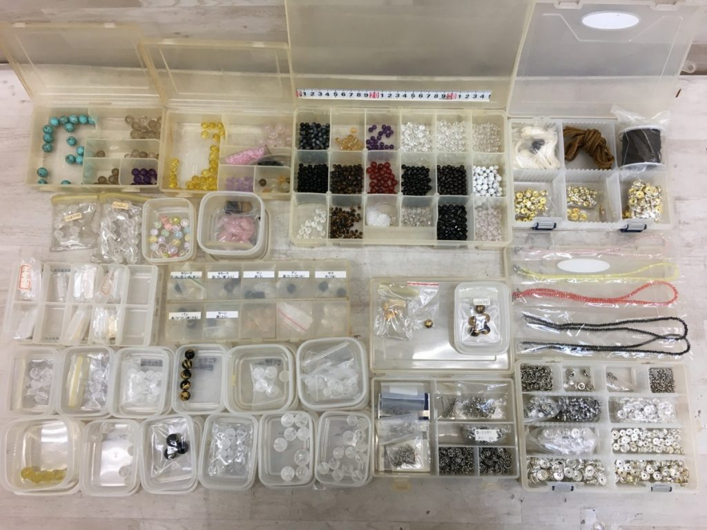 ハンドメイド アクセサリー パーツ まとめ お得 ビーズ ストーン 柄入り トラ 龍 梵字 干支 水晶プレート 金具 座金