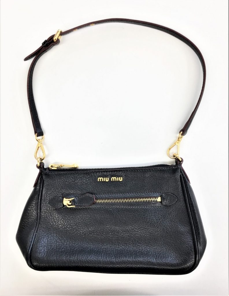 miumiu ショルダーバッグ