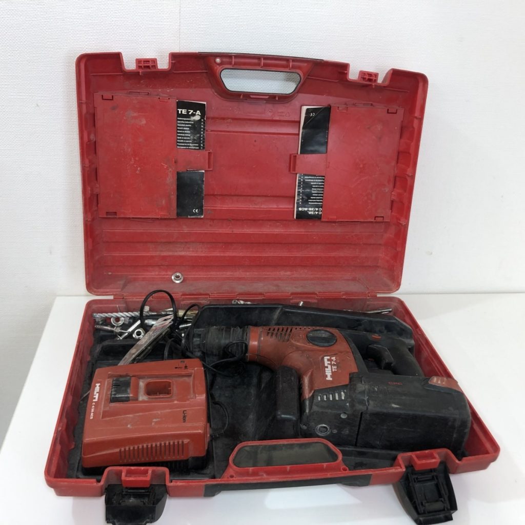 HILTI ヒルティ TE 7-A 充電式ロータリーハンマードリル　通電・動作確認済み 電動工具 説明書 ドリル その他パーツ付