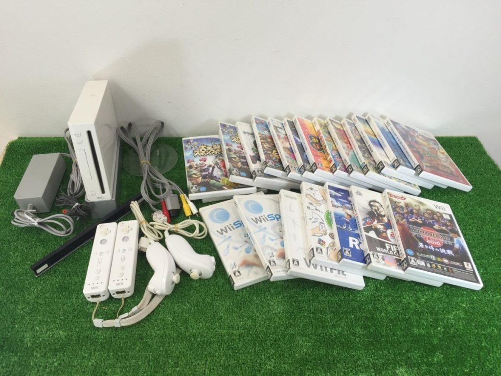 Nintendo 任天堂 Wii 本体 / リモコン2個 / ソフト22本 / まとめ