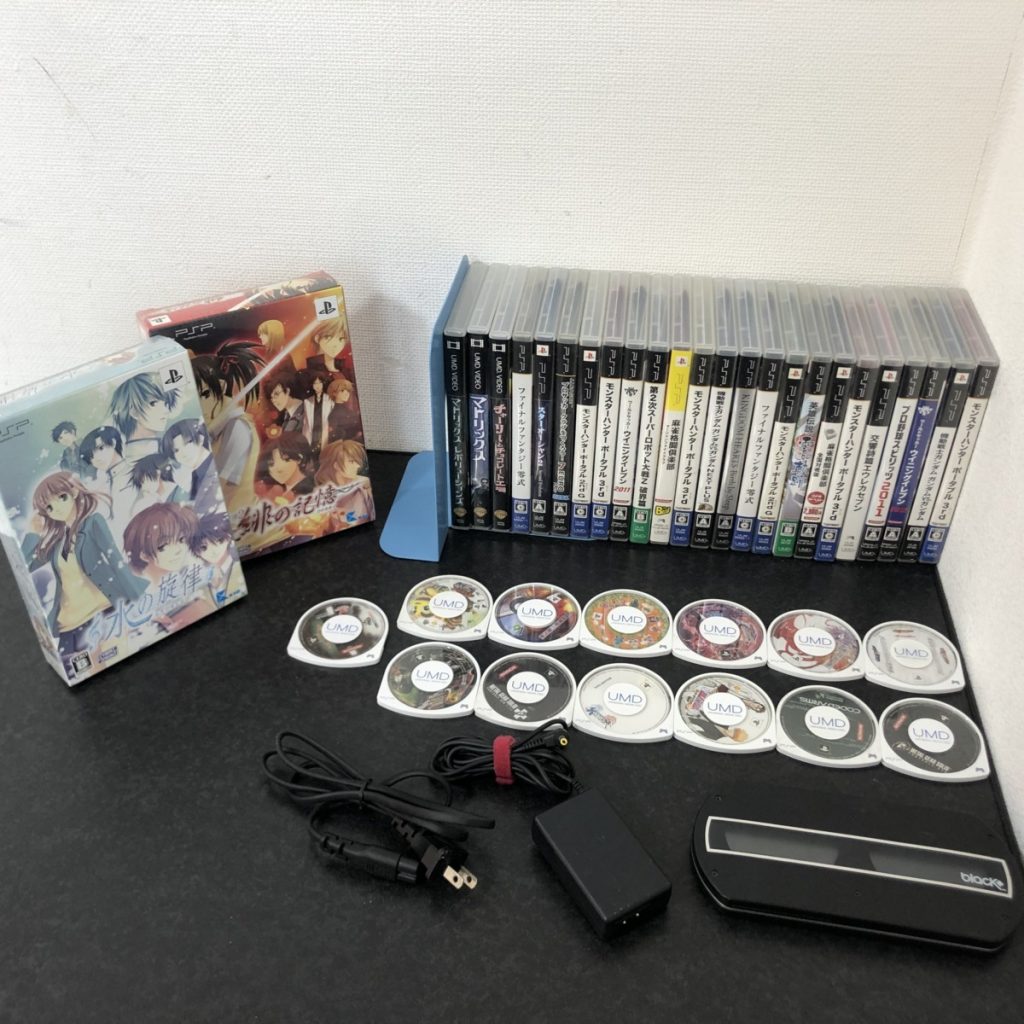 SONY PSP用ソフト36本+UMD VIDEO3本 セット　未開封品含む 動作未確認 PSP充電器、ソフトケース付き